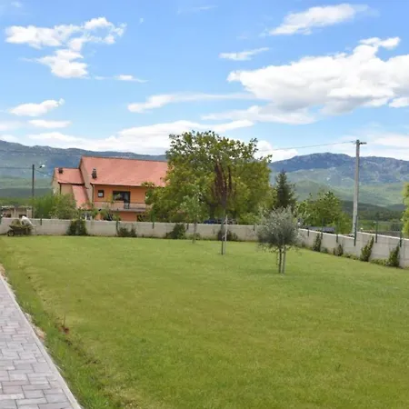 Villa Charming Peso Ugljane